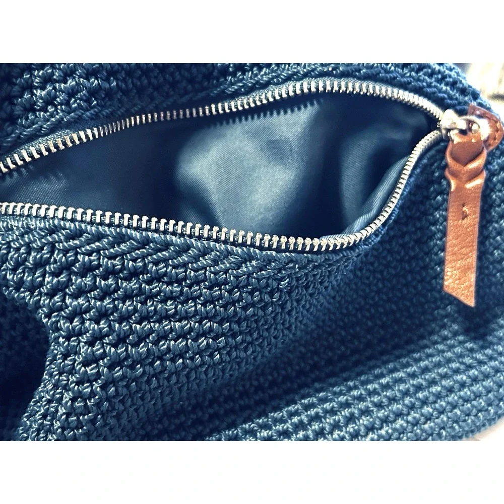 THE SAK Indio Navy Blue Crochet Shoulder Bag Hobo Bucket Nautical Beachy Cruise